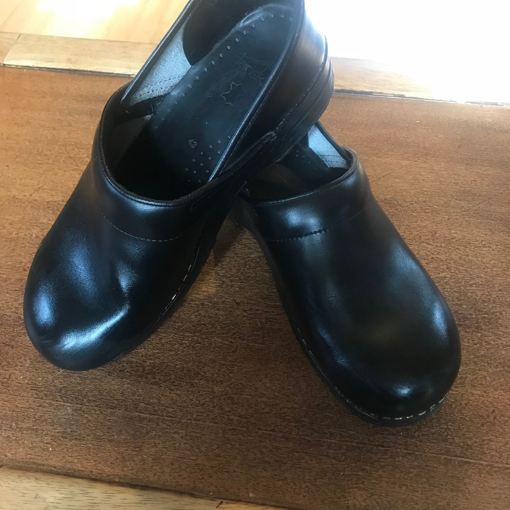Dansko Cabrio Clogs (Euro Sz 43/US 12.5)